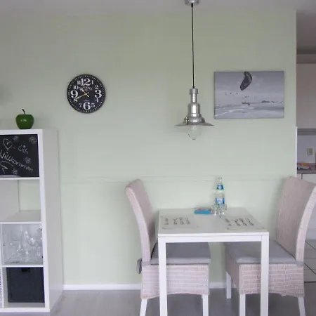Luv-und-lee-apartment-49a-strandkieker